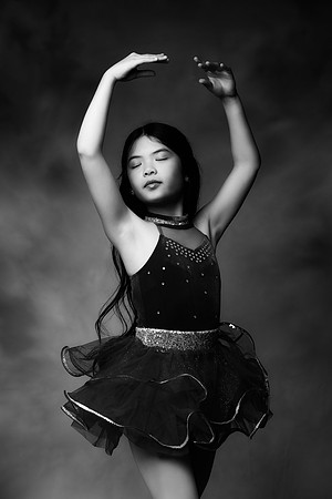 TAYLOR-4bw