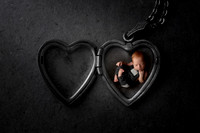 HOLDEN_13DAYS-14