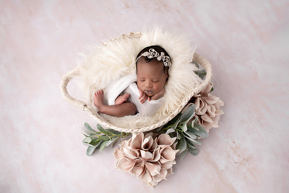 RAE'LYNN_13DAYS-28