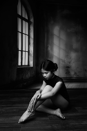 TAYLOR-48bw