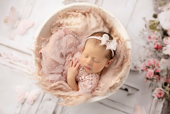 KINSLEY_8DAYS-15