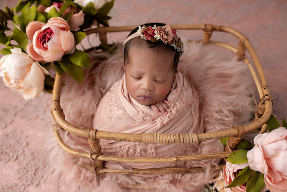 RAE'LYNN_13DAYS-20