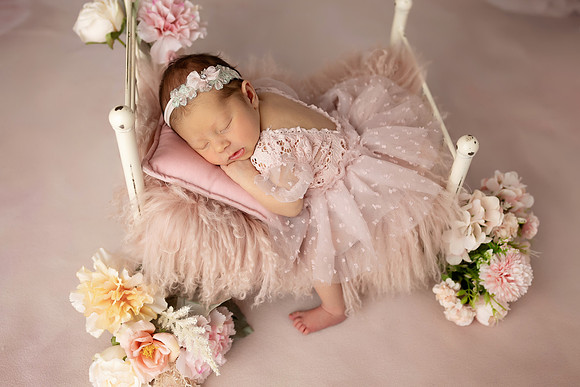 KINSLEY_8DAYS-8