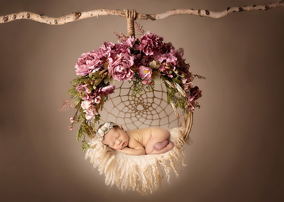 KINSLEY_8DAYS-6