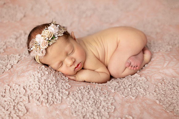 KINSLEY_8DAYS-3