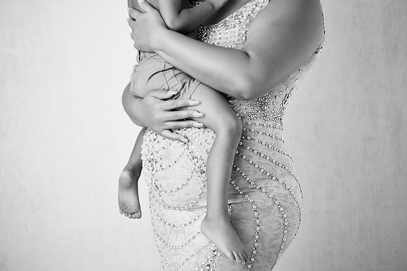 DELLA_MATERNITY-50bw