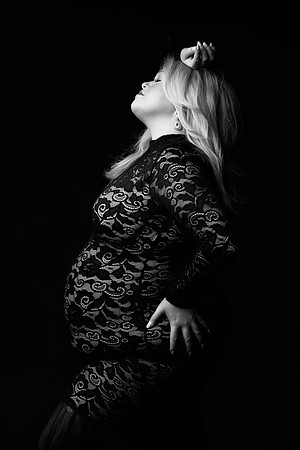 ALYSSA_MATERNITY-10bw