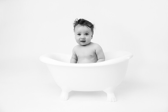LIAM_7MOS-18bw