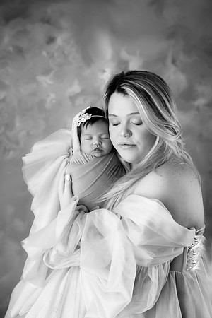 AVA_11DAYS-61bw