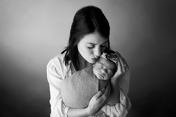 ZOEY_11DAYS_39bw