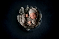HOLDEN_13DAYS-1