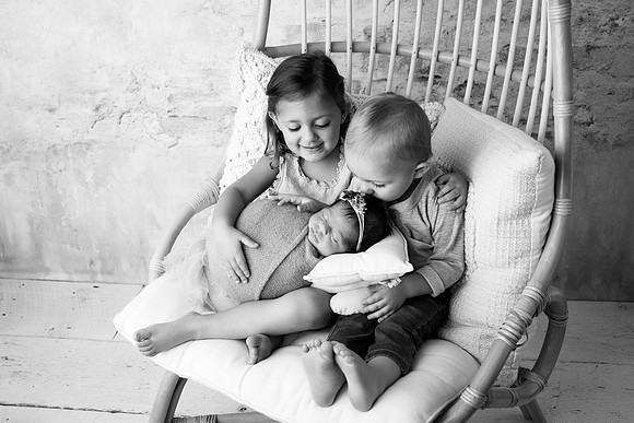 ZOEY_11DAYS_60bw